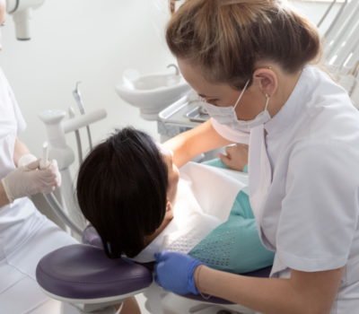 , Chirurgiczne usuwanie zęba – na czym polega?