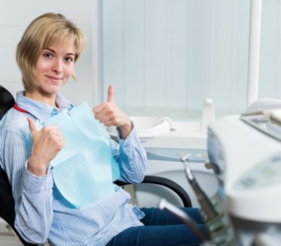 , Implanty natychmiastowe &ndash; wady i zalety implant&oacute;w w jeden dzień!